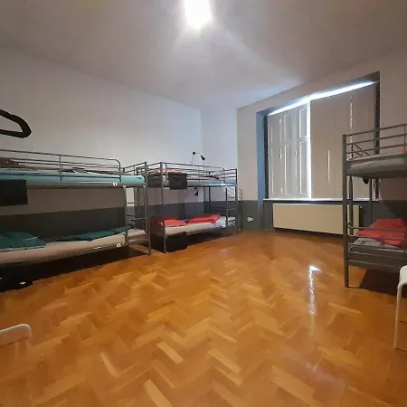 B3 * Budapeszt