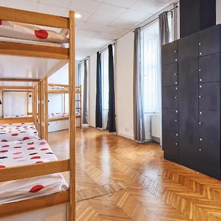 Albergue B3 *